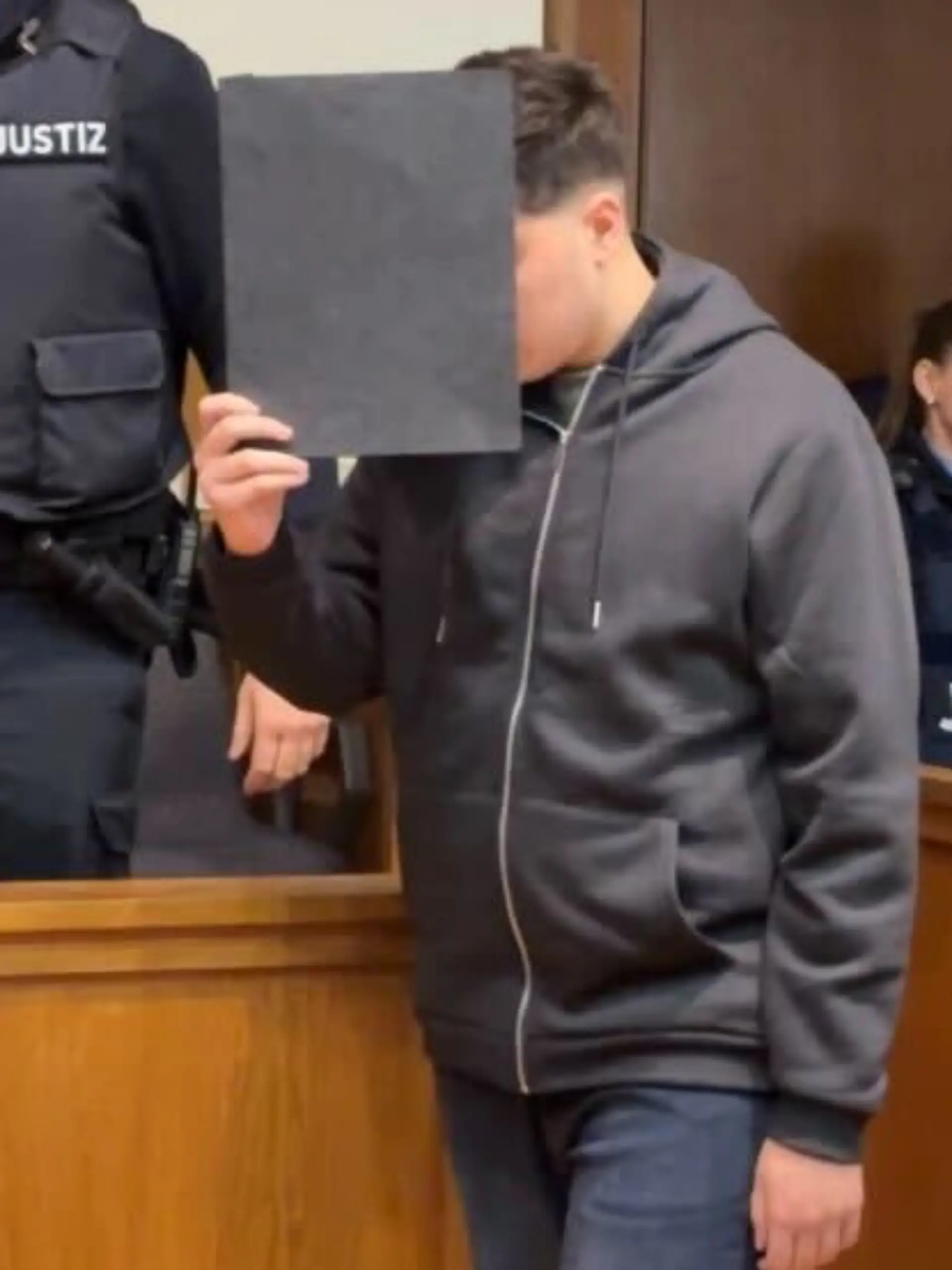 Ahmet G. (19) soll einen Polizisten getötet haben 