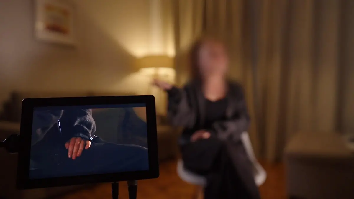 Frauen berichten über Sauna-Spanner-Horror RTL-Experiment