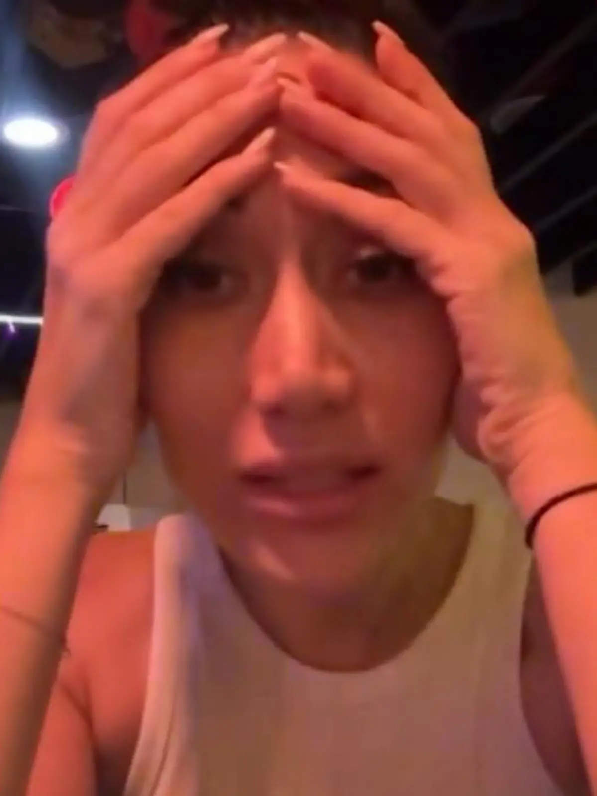 Bild zu: "Kleider-Panne während Dschungel-Rückreise! Samira Yavuz hat „nichts zum Anziehen""