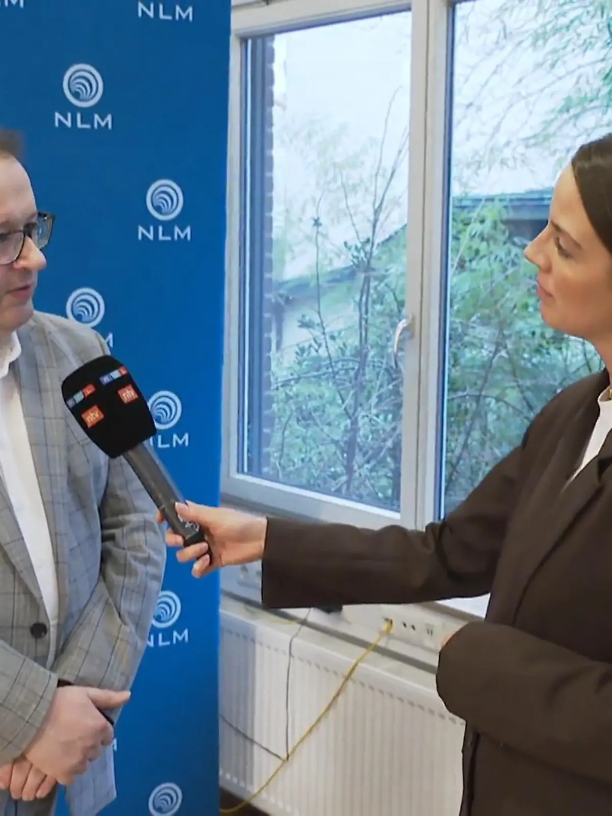 Bild zu: "Wie Online-Kommentare unsere Demokratie bedrohen"