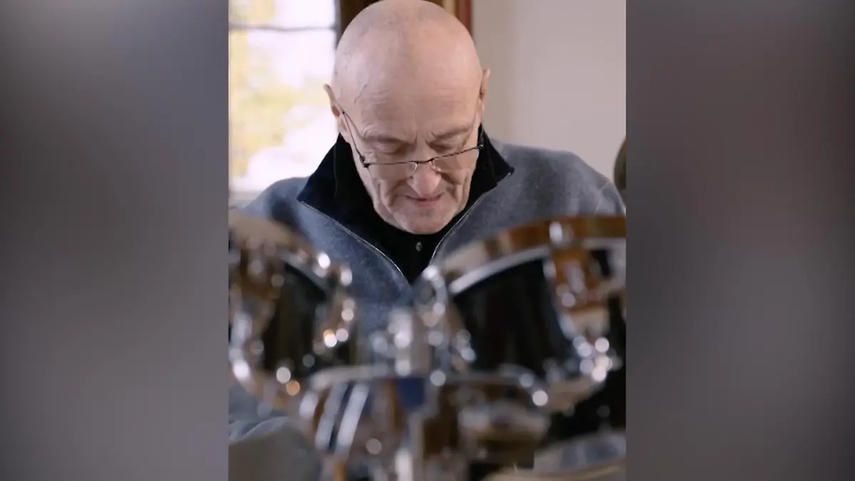 Dieses Video rührt zu Tränen! Hier sitzt Phil Collins (75) wieder am Schlagzeug Trotz schwerer Krankheit