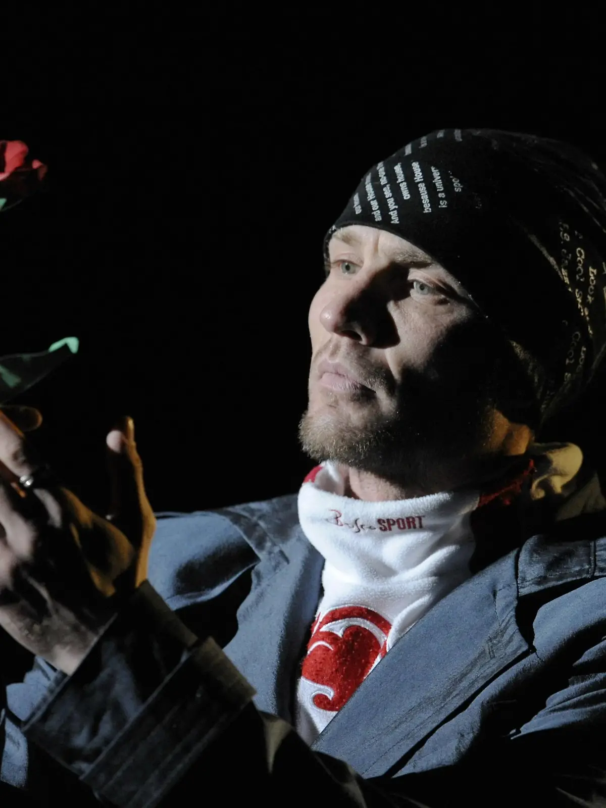 Bildnummer: 06672222  Datum: 14.10.2010  Copyright: imago/ITAR-TASS
MOSCOW,  OCTOBER 14, 2010. Figure skater Roman Kostomarov (RUS) appears in a scene from Ilya Averbukh s ice theatre project City Lights. PUBLICATIONxINxGERxAUTxONLY RE0D9B72; Eiskunstlauf Eistanz Eisshow Show Theater Eistheater Aktion vdig xub 2010 quer

Image number 06672222 date 14 10 2010 Copyright imago ITAR TASS MOSCOW October 14 2010 Figure Skater Novel Kostomarov RUS appears in A scene From Ilya Averbukh s Ice Theatre Project City Lights PUBLICATIONxINxGERxAUTxONLY  Figure skating ice dancing Eisshow Show Theater Ice Theatre Action shot Vdig xub 2010 horizontal 