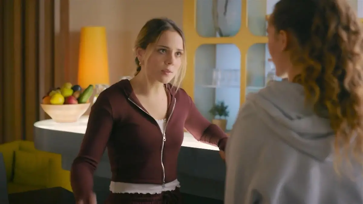 Valea rät Joana, Charlie von ihrem Kuss mit Deniz zu erzählen AWZ-Folge vom 19.02.26 auf RTL+