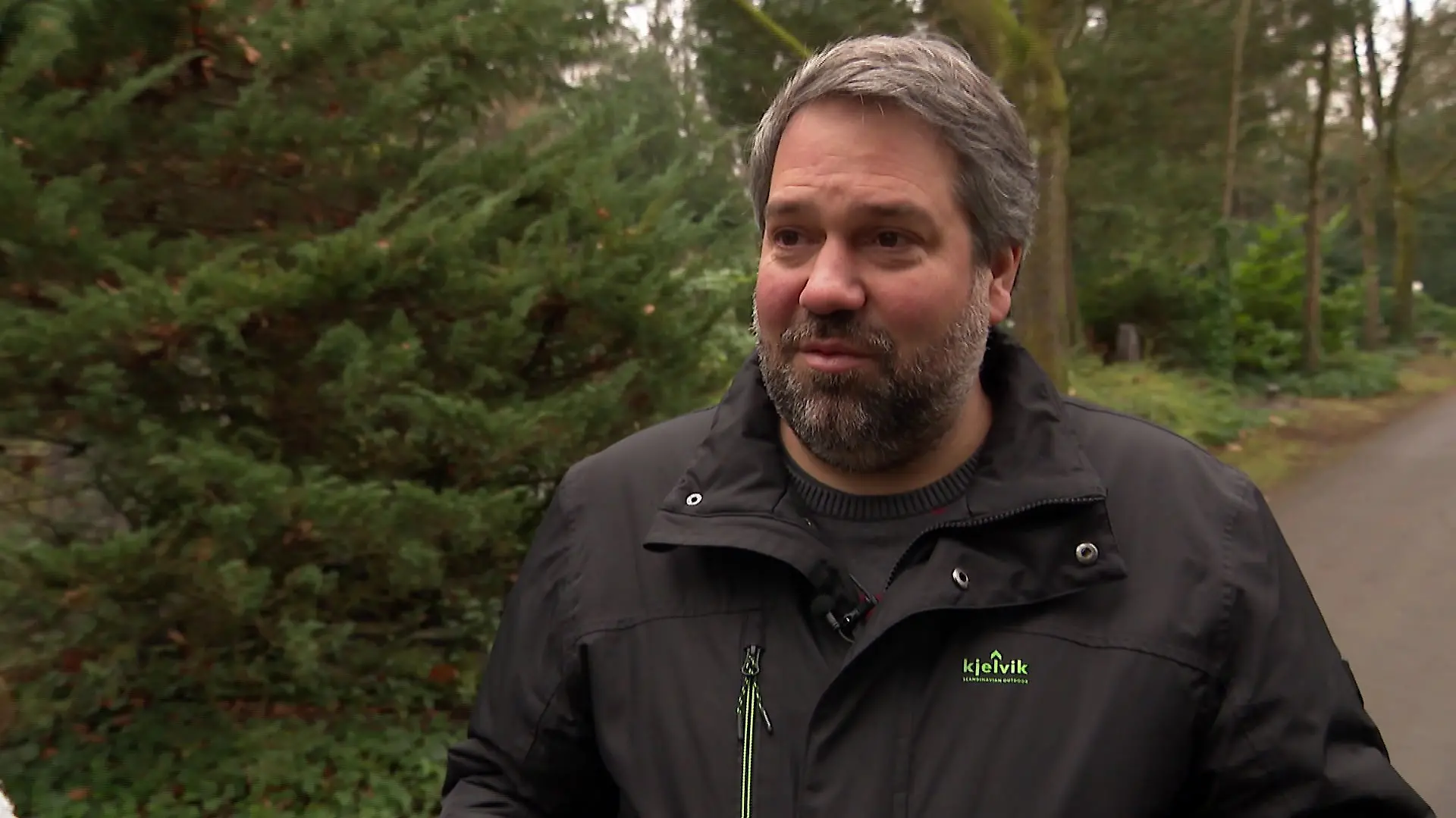 Alexander Helbach erklärt, worauf Trauernde beim Gespräch mit dem Bestatter achten sollen.