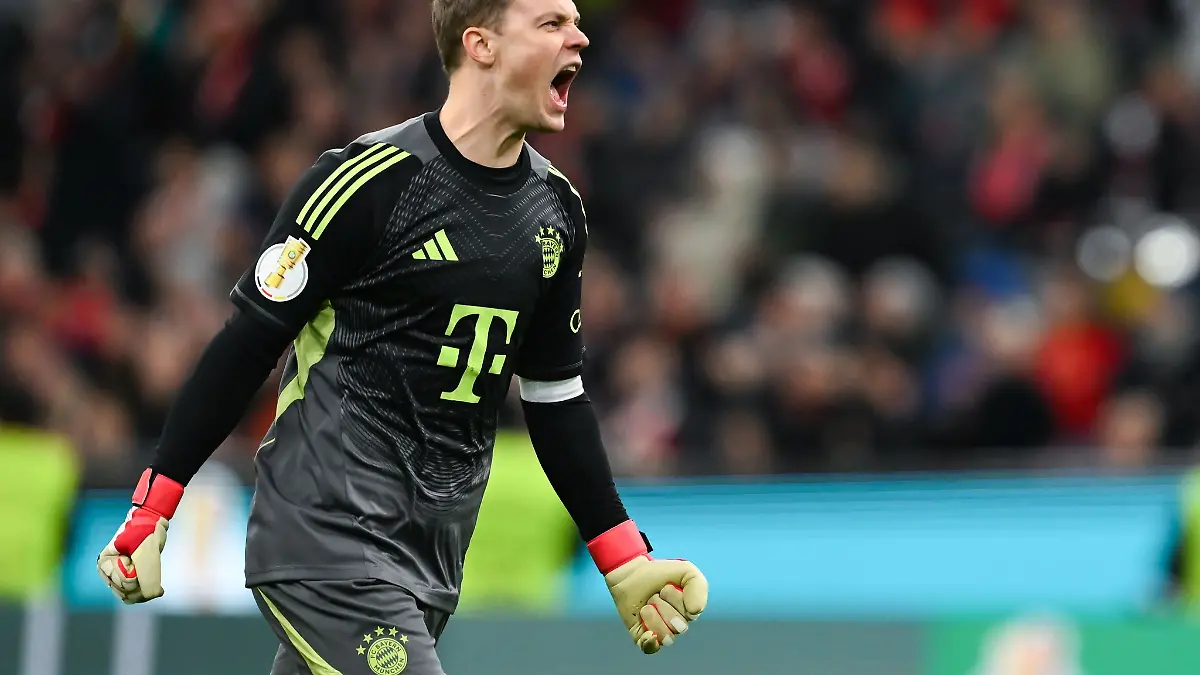 Auf dem Weg nach Berlin: Bayern-Kapitän Manuel Neuer jubelt nach dem Einzug ins Halbfinale.