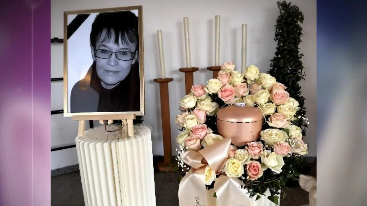 Bestatter verwehrt Nicole (35) Abschied von ihrer toten Mutter – ist das erlaubt? „Wäre am liebsten über den Tisch gesprungen“