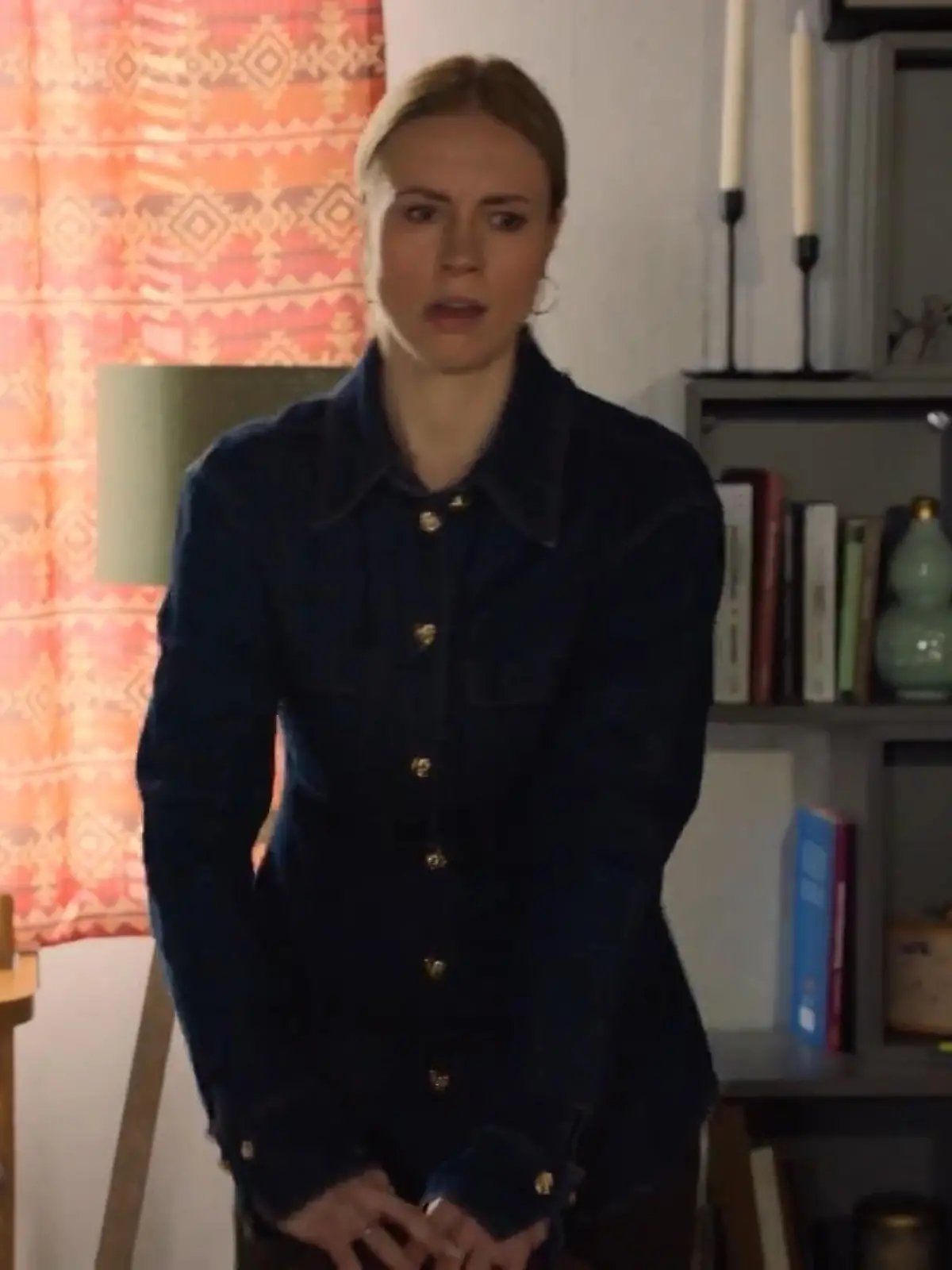 Bild zu: "Zoe hegt einen Plan gegen Laura und John"