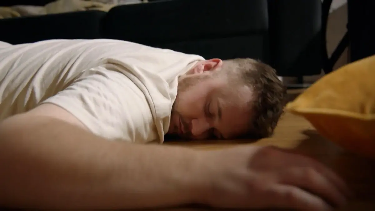 Jonas bricht plötzlich zusammen GZSZ-Wochenvorschau Teil 1