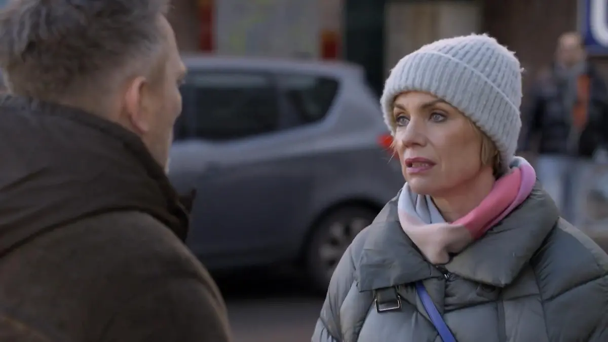 Yvonne will Michi nicht in ihre ganzen Probleme mitreinziehen. 