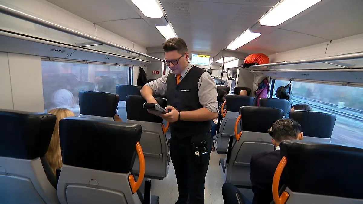 Mehr Schutz für Schaffner Maßnahmen für mehr Sicherheit im Zug