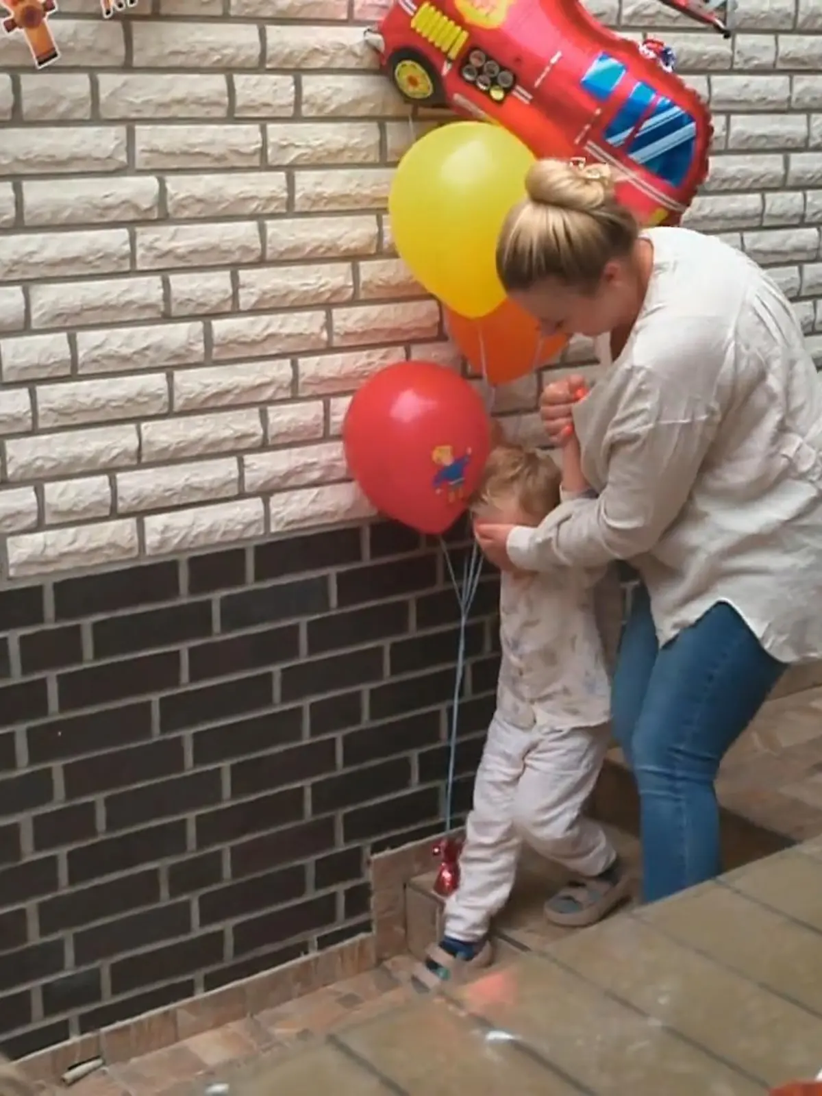 Bild zu: "Wie die Zeit vergeht! Emory und Casey werden vier"