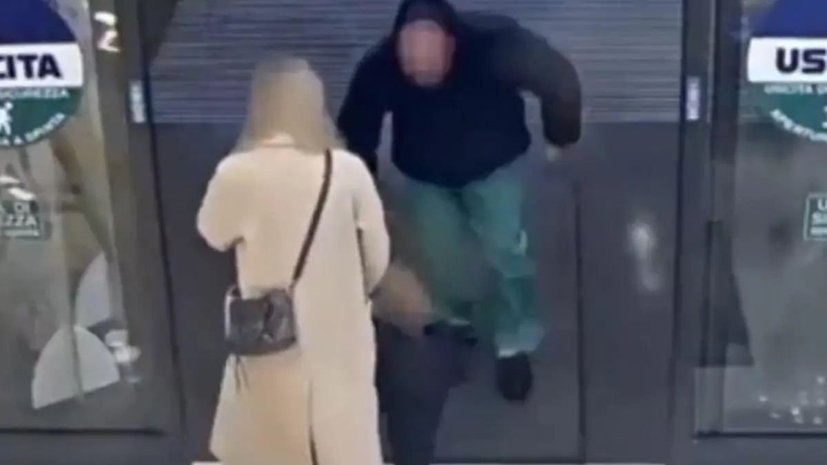 Obdachloser will Kleinkind (1) entführen! Eltern kämpfen um Tochter im Supermarkt Drama in Italien