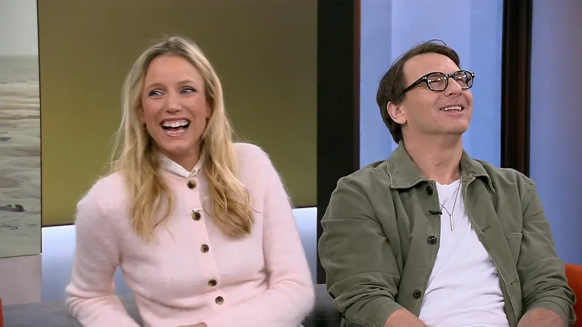 Hendrik Duryn und Isabel Thierauch verraten Highlights vom Set „Dünentod – Ein Nordsee-Krimi“ bei RTL