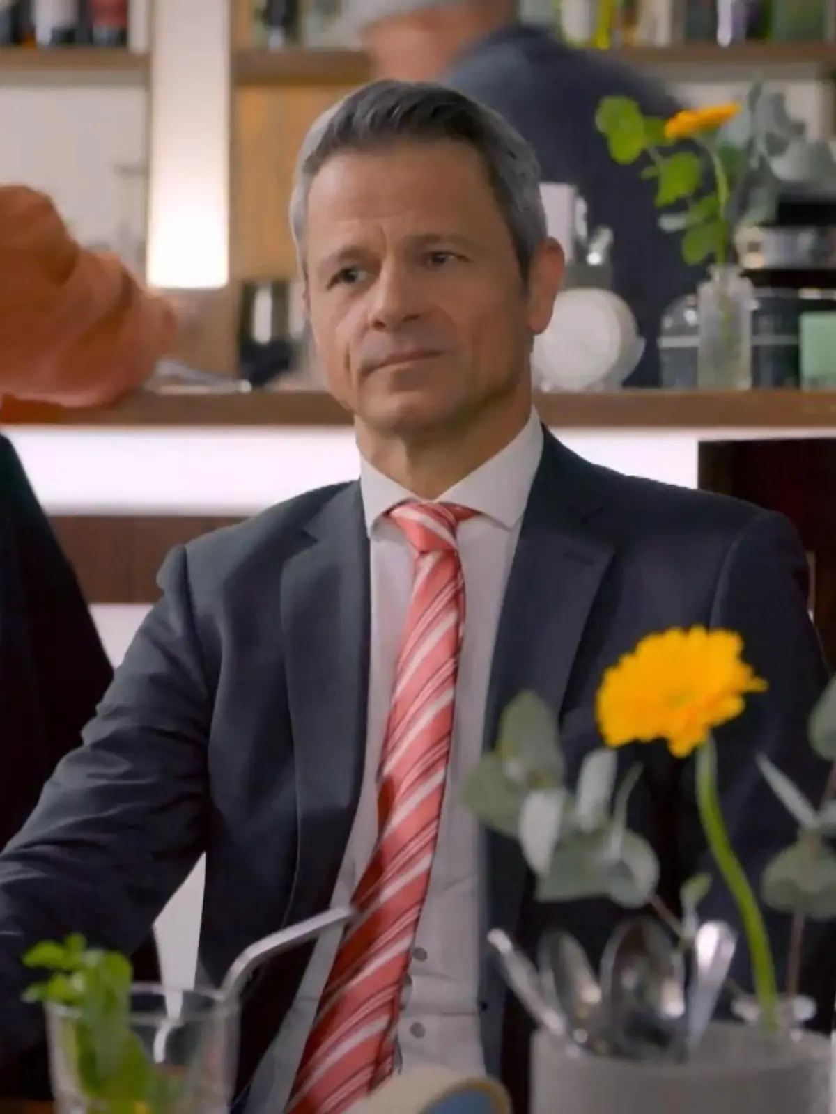 Unter uns: Benedikt will Gottfried überzeugen, ihn zum Geschäftsführer zu machen