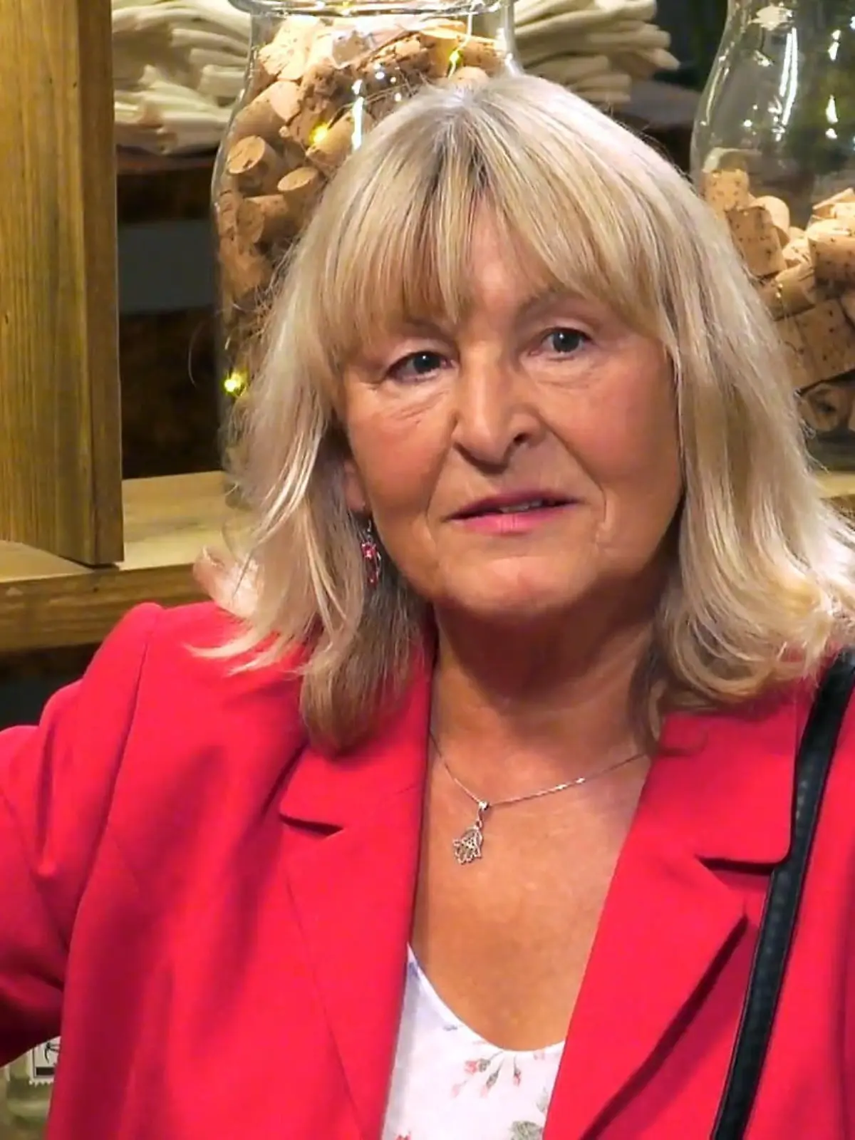 Bild zu: "Küssen kann Juliane nicht alleine"