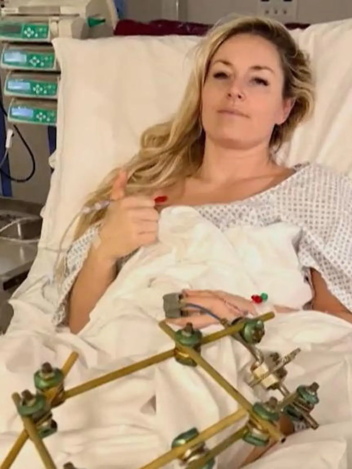 Bild zu: "Rückkehr ins Leben! Lindsey Vonn gibt private Einblicke nach Horror-Sturz"