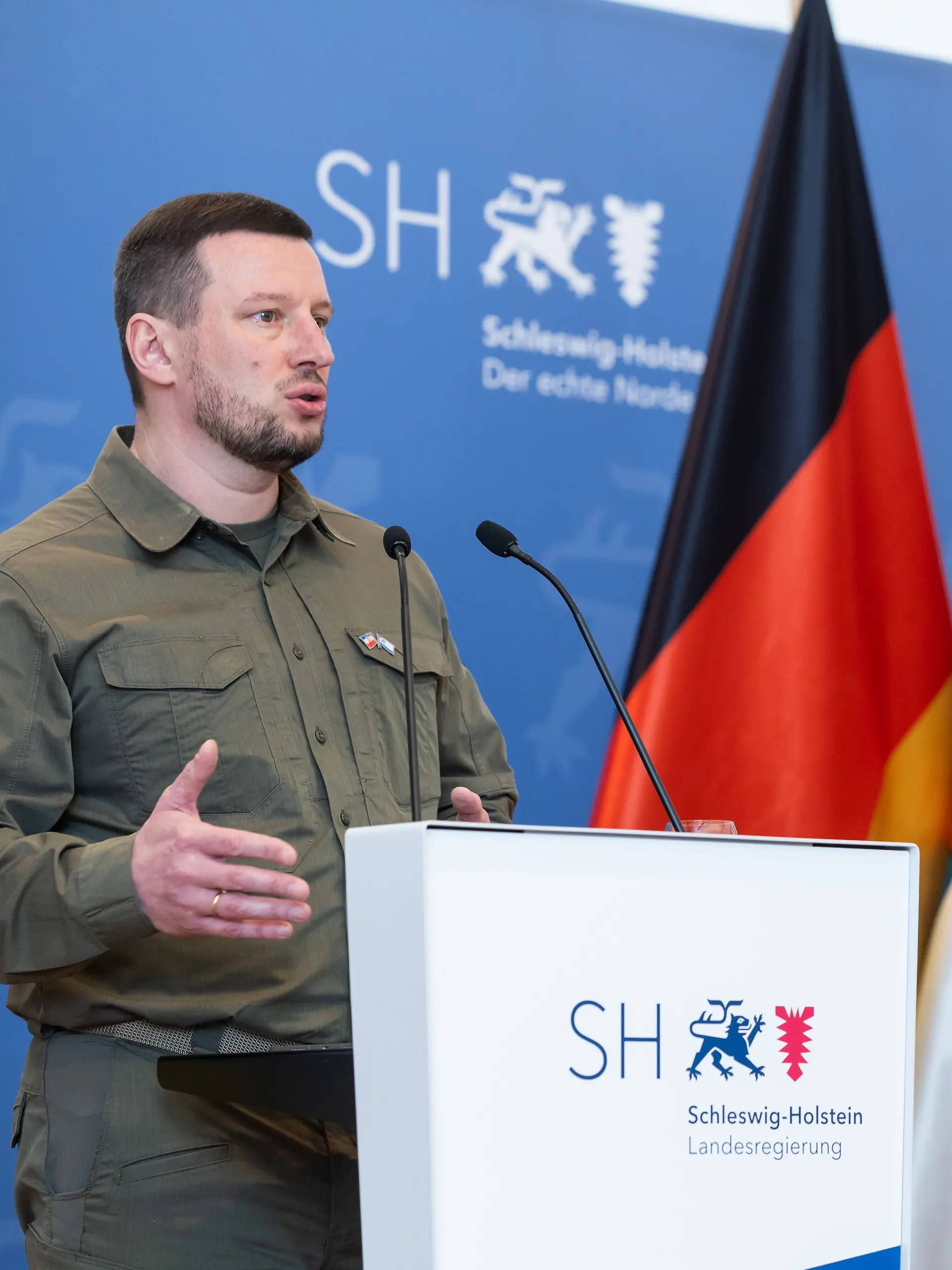 Bild zu: "Sicherheitskonferenz in Kiel! Ukrainischer Gouverneur warnt Schleswig-Holstein"