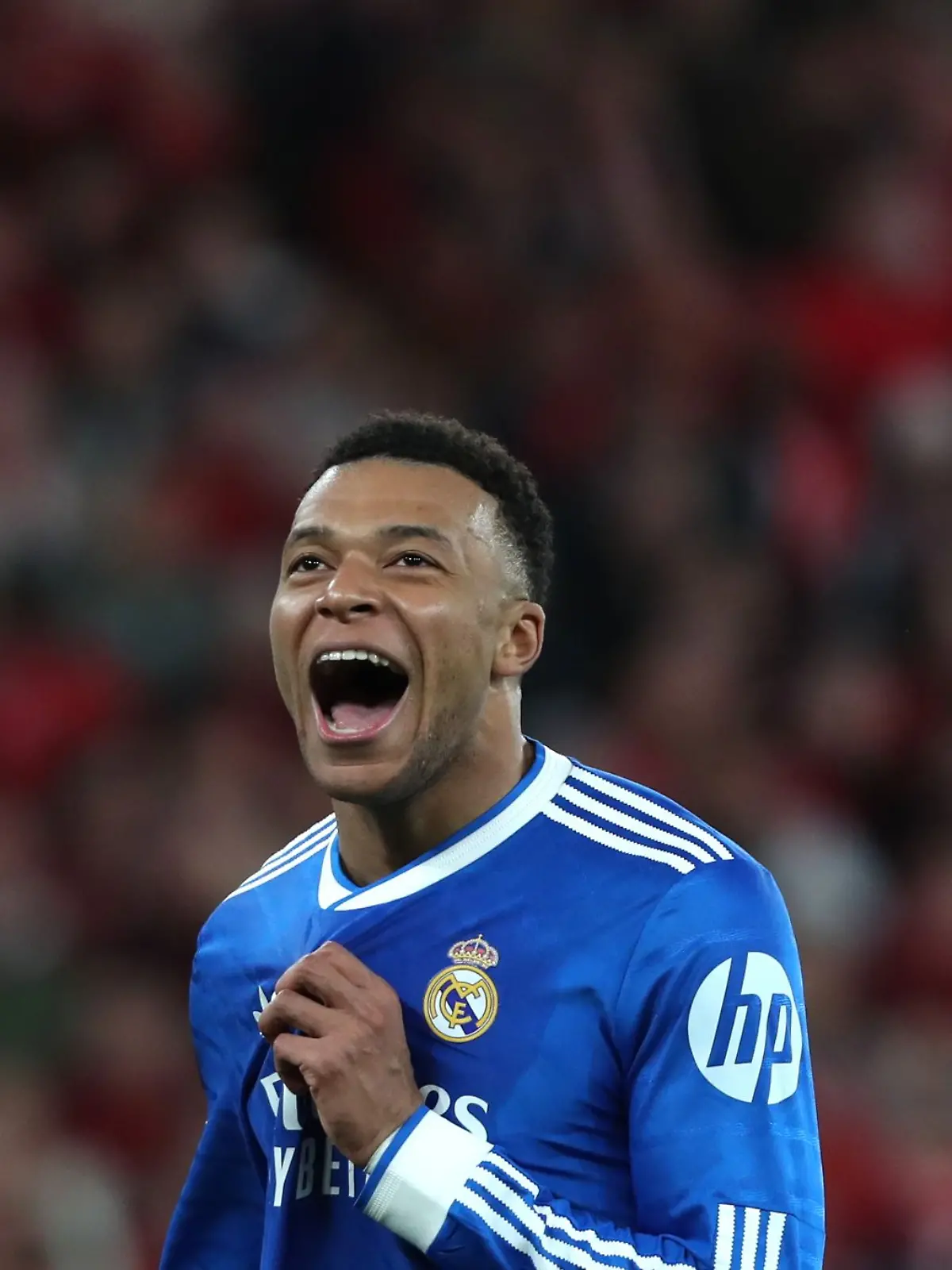 Bild zu: "Real und PSG gewinnen Playoff-Hinspiele, Eklat um Vinicius"