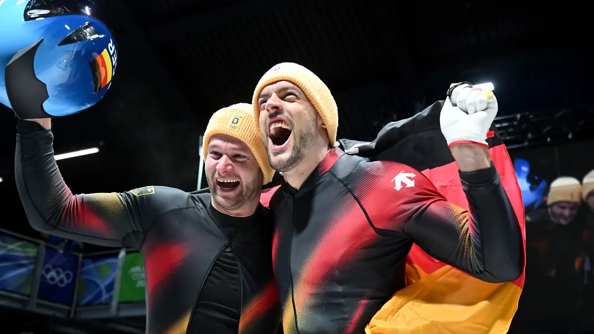 Johannes Lochner und Georg Fleischhauer rasen in Cortina mit einem Rekord-Vorsprung zum Olympiasieg.