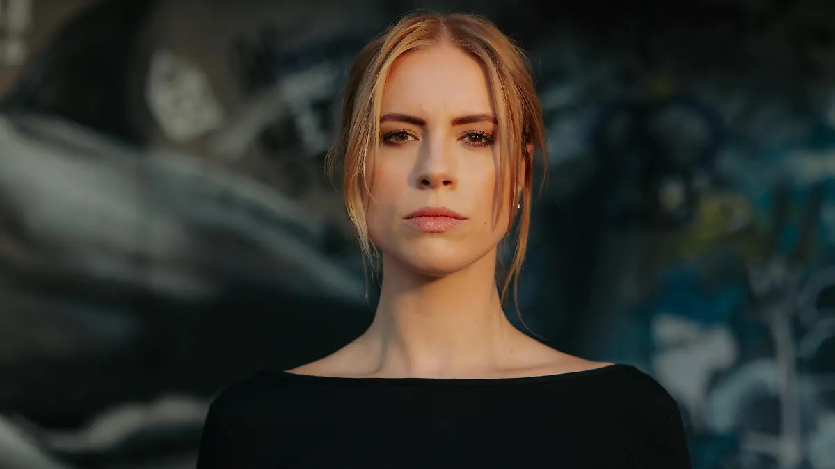 Porträt: Lara Dandelion Seibert spielt „Zoe Vogt”