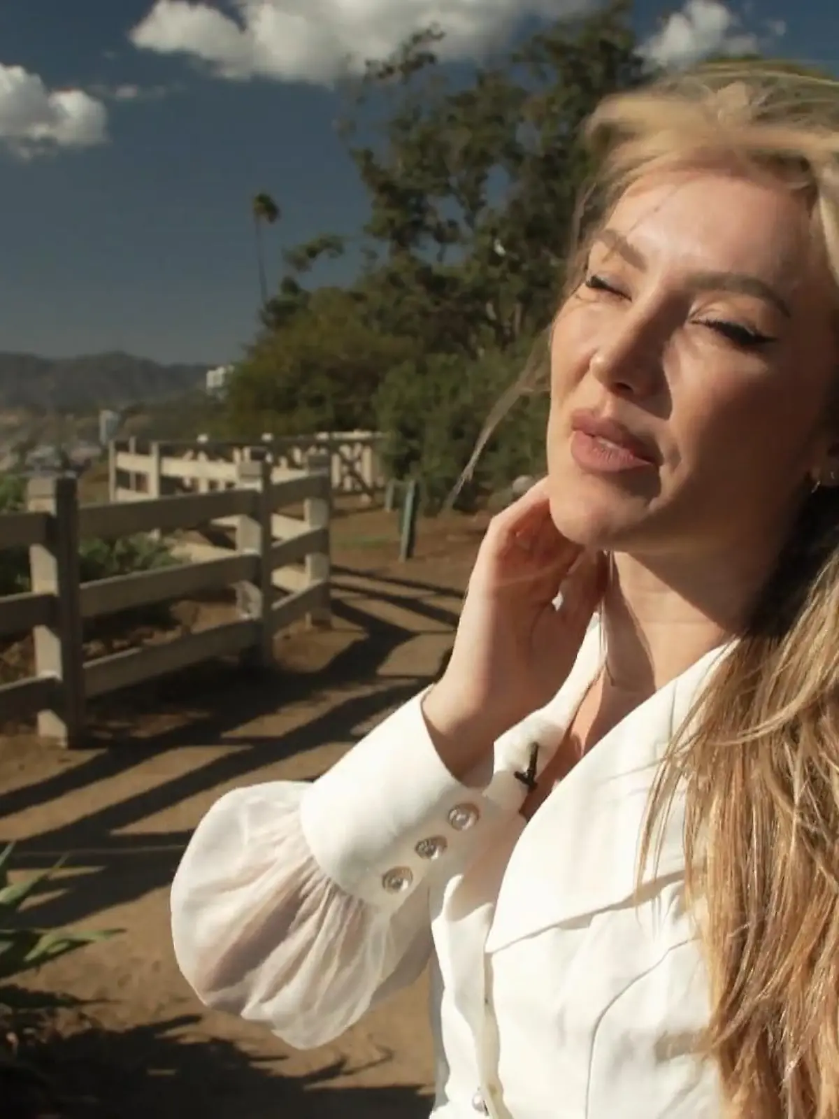 Bild zu: "Magey Kalley trifft eine Klientin nach ihrer OP-Pause"