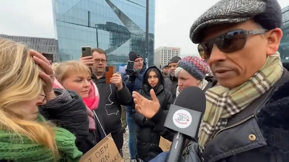 „Alles Kinderfresser" Xavier Naidoo empört mit verwirrenden Aussagen – erneut! Gerät Sänger ins Aus?