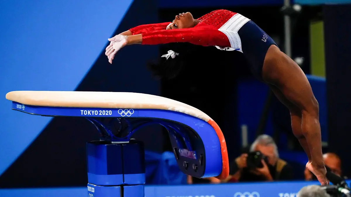  Mandatory Credit: Photo by Dave Shopland/Shutterstock 12232742e Simone Biles - Artistic Gymnastic, Women s Team Final Artistic Gymnastic, Ariake Gymnastics Centre, Tokyo Olympic Games, Olympische Spiele, Olympia, OS 2020, Japan - 27 Jul 2021 Artistic Gymnastic, Ariake Gymnastics Centre, Tokyo Olympic Games 2020, Japan - 27 Jul 2021 PUBLICATIONxINxGERxSUIxAUTXHUNxGRExMLTxCYPxROMxBULxUAExKSAxONLY Copyright: xDavexShopland/Shutterstockx 12232742e