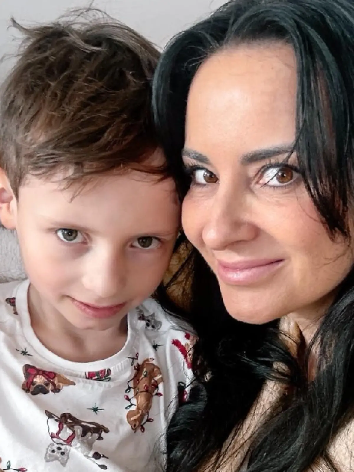 Diana Dietrich mit ihrem Sohn Daniel, der selbst seit Jahren mit einem Spenderherz lebt.