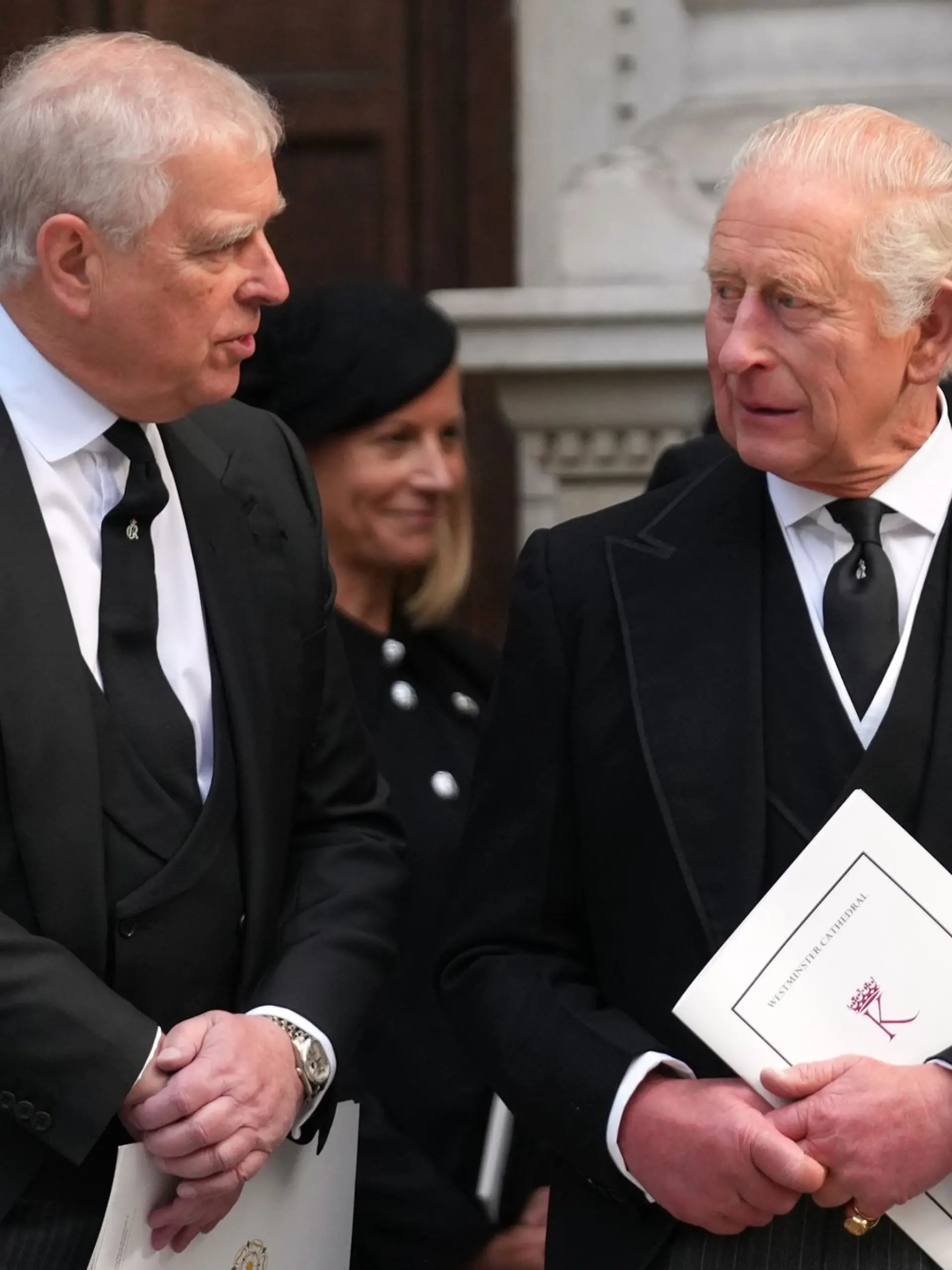 Bild zu: "Was die Andrew-Festnahme für die britische Monarchie bedeutet"