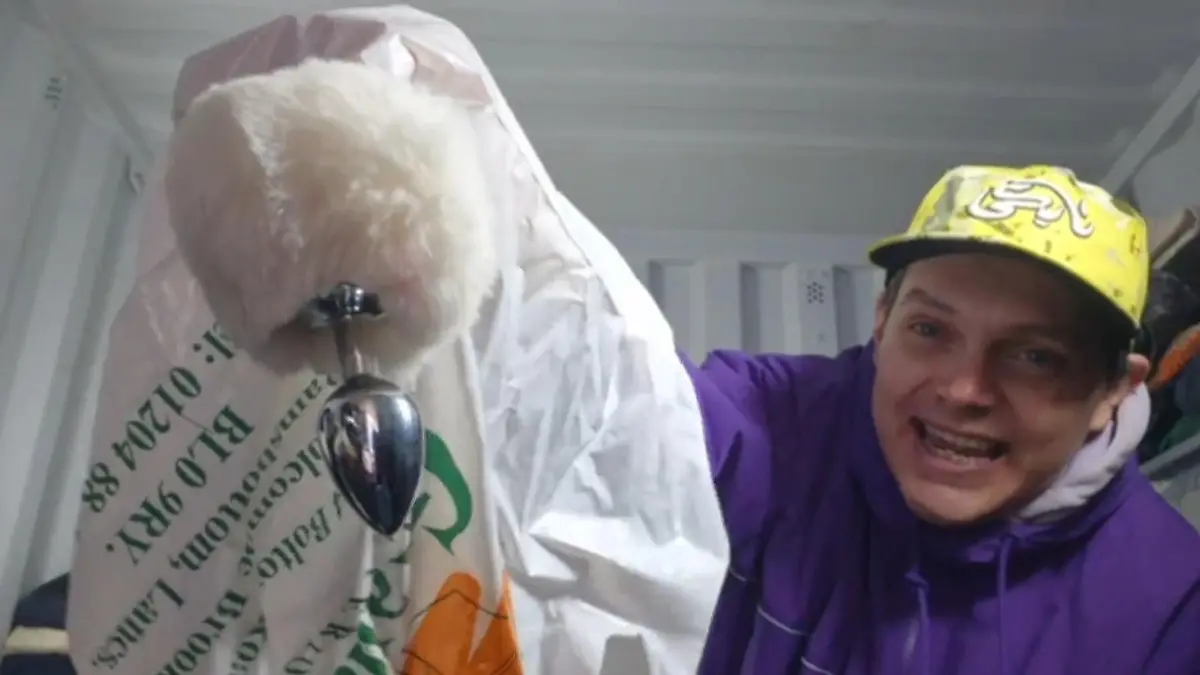 Sexspielzeug im Flohmarkt-Schnäppchen! DAS hat Nathan jetzt damit vor Überraschung im Rucksack