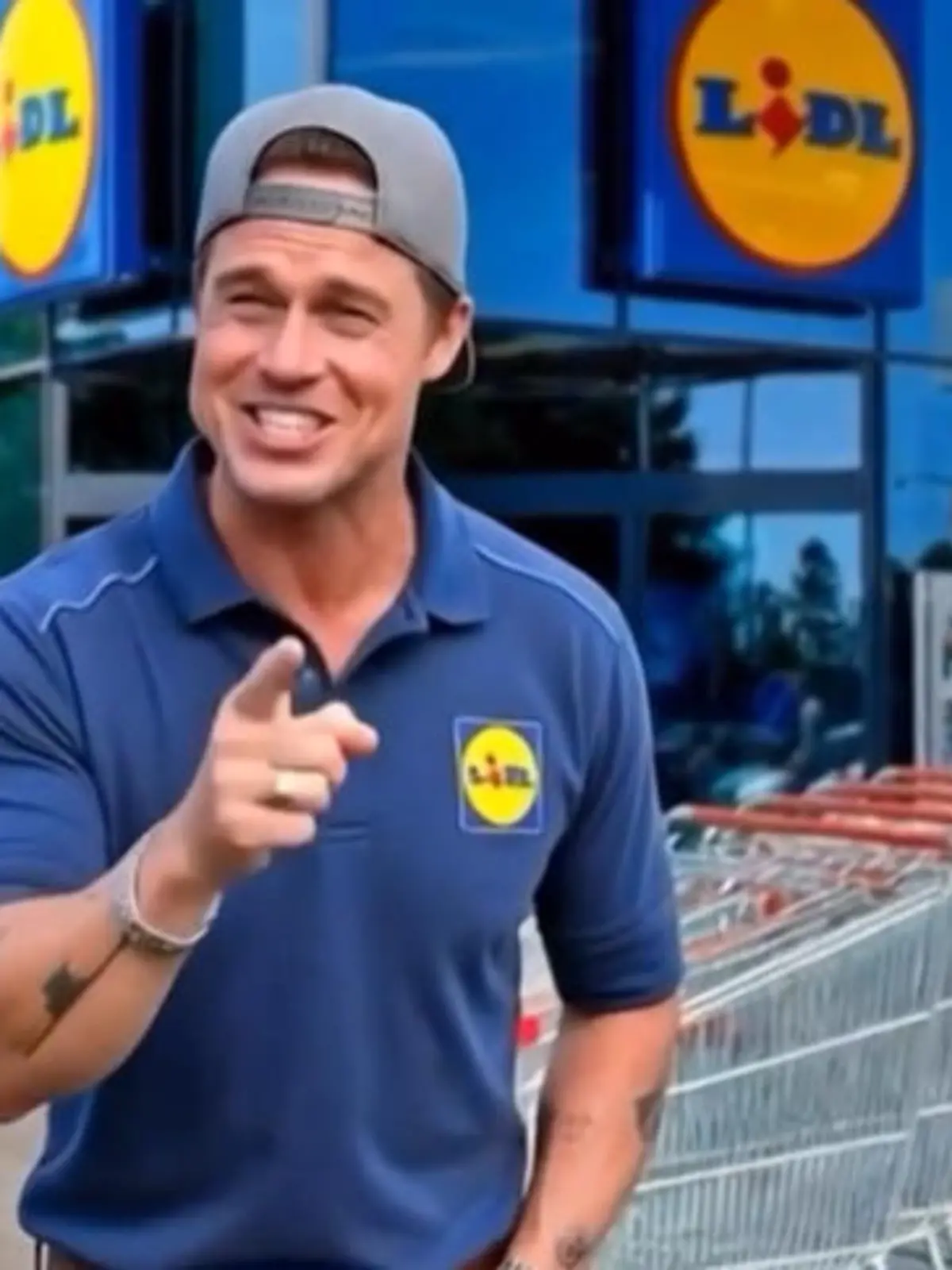 Bild zu: "Echt oder Fake? Brad Pitt als Lidl-Werbegesicht"