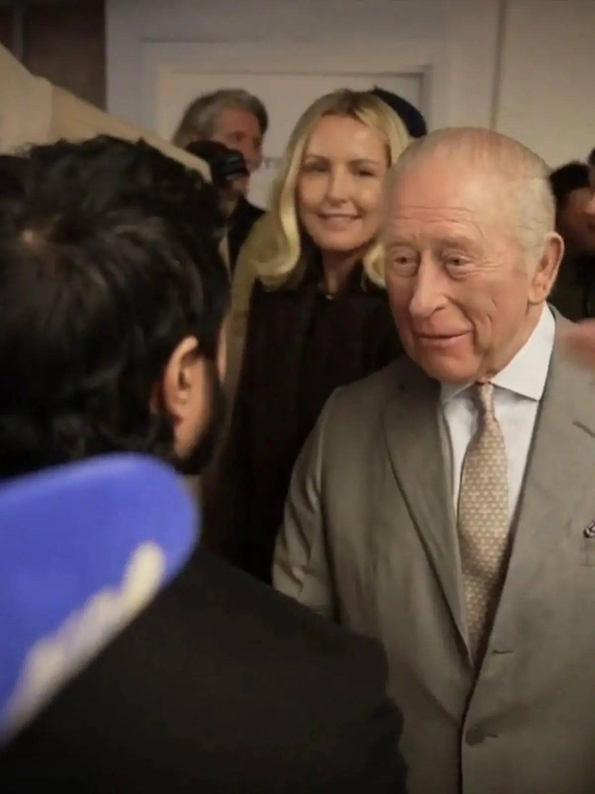 Bild zu: "Ex-Prinz Andrew festgenommen – so reagiert König Charles!"