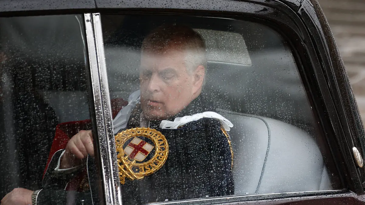 Charles III Coronation - Royal Family Leave Westminster Princess Eugenie of York and Prince Andrew leaving Westminster f