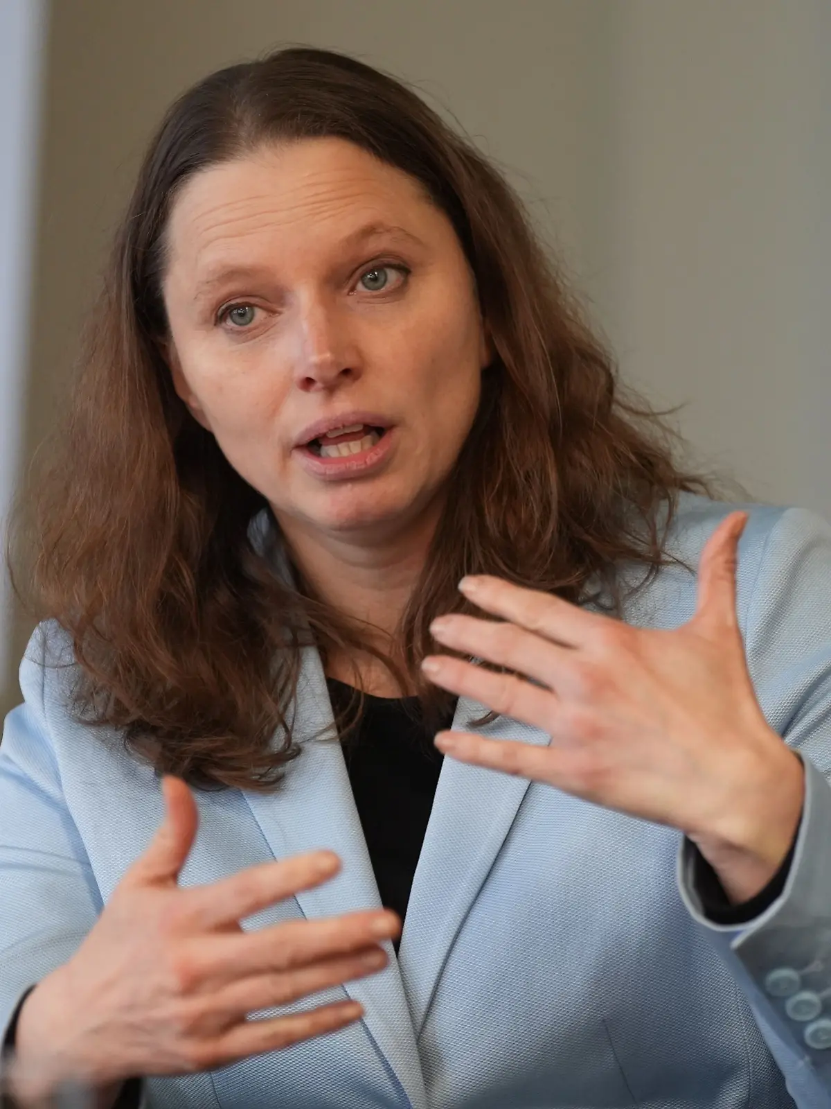 Bild zu: "Wirtschaftssenatorin Melanie Leonhard (SPD) will Hamburgs Handel mit Indien ausbauen "