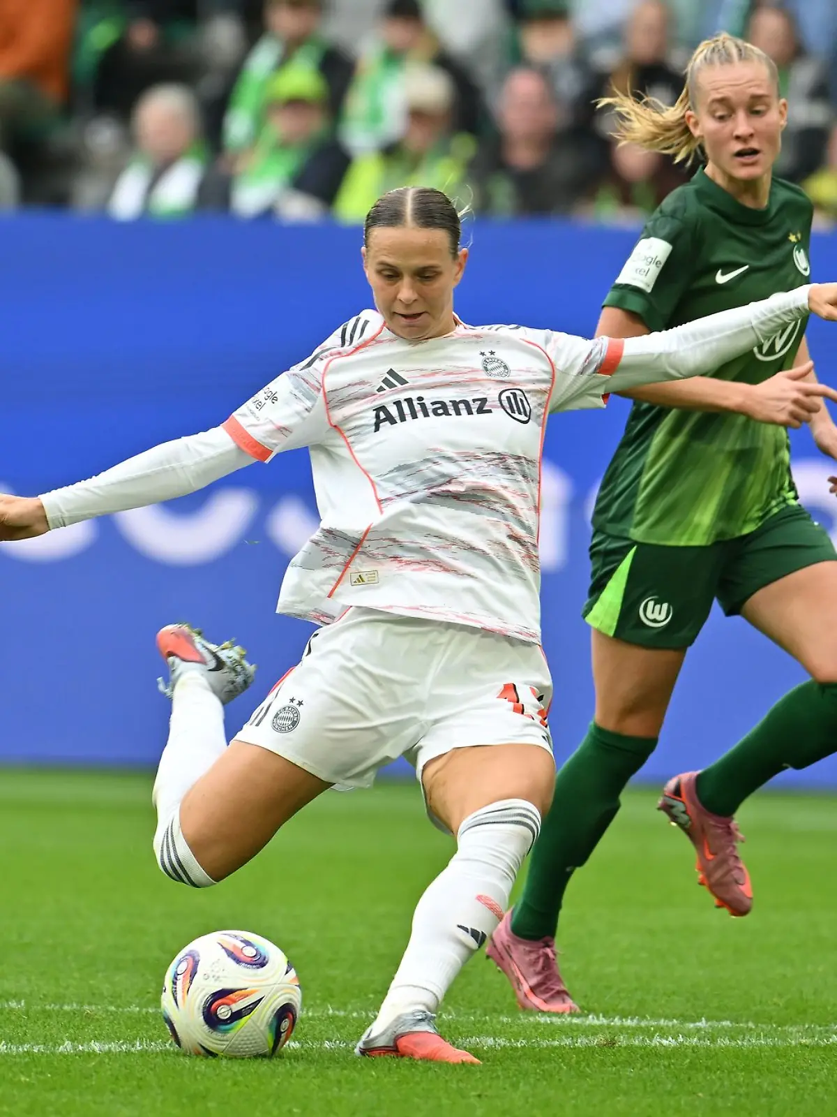 Bild zu: "«Hochintensive Spannung» bei Bayern gegen Wolfsburg"