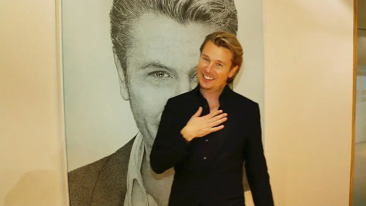 Promi-Chaos in Wien! Adi Weiss' spektakuläre Ballnacht Er ist der Starmagnet von Österreich