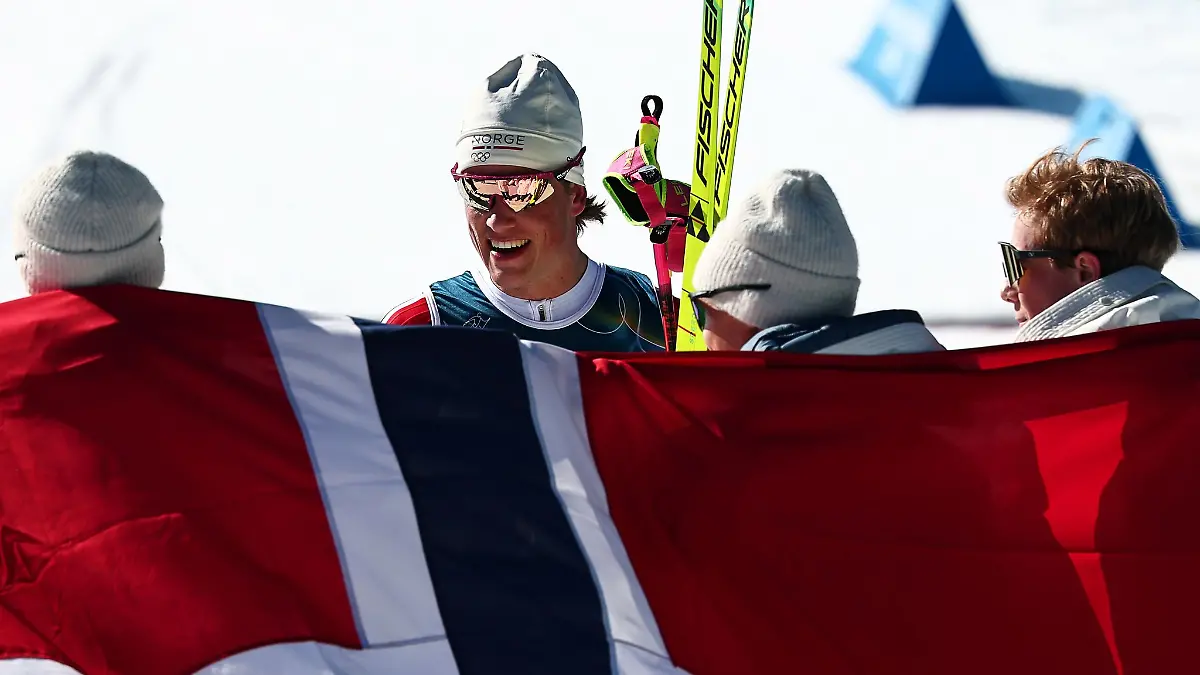 Johannes Hoesflot Klaebo und seine norwegischen Kollegen feiern bei Olympia regelmäßig Medaillen. (Archivbild)