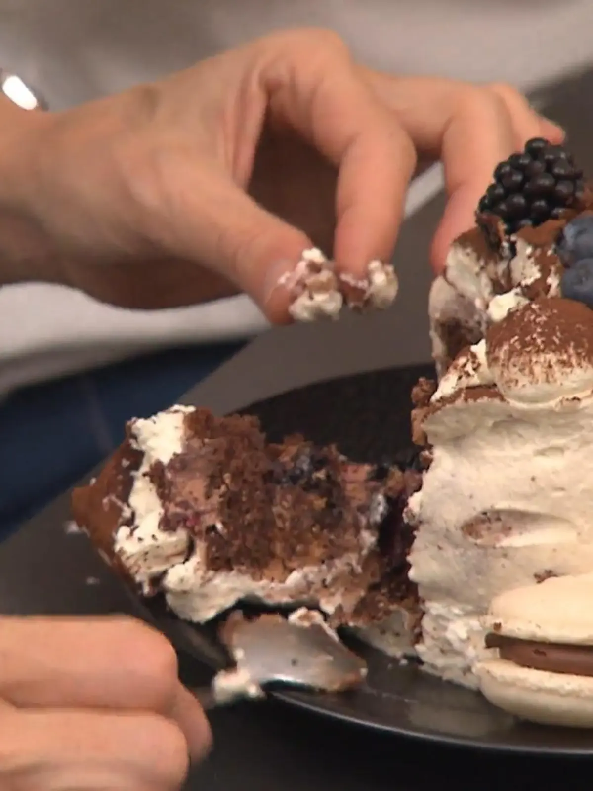 Bild zu: "Der Turm unter den Desserts"