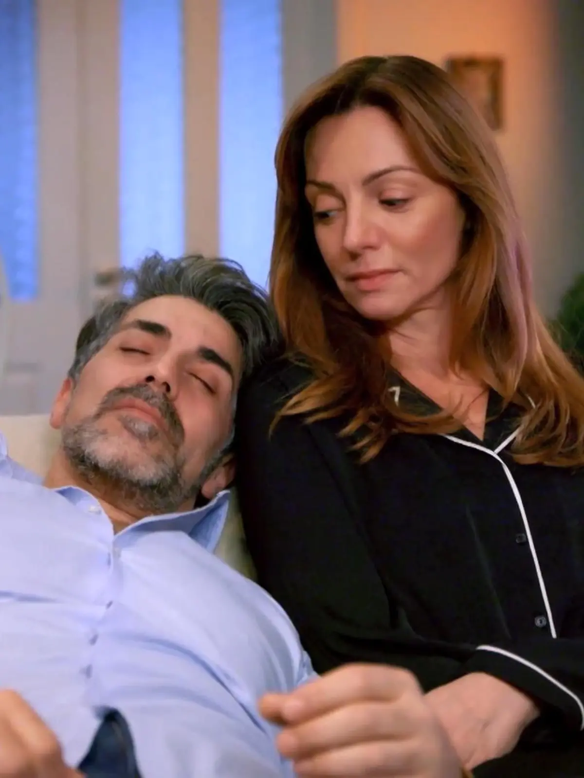 Unter uns: Ferhat findet nach der Trennung von Ute Trost bei Dana