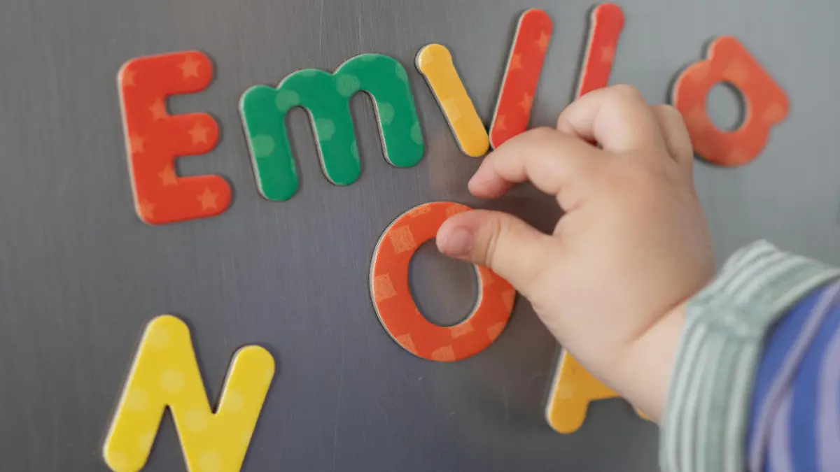 Bild zu: "Weil Eltern sich nicht einigen können – Mädchen lebt neun Jahre ohne Vornamen"