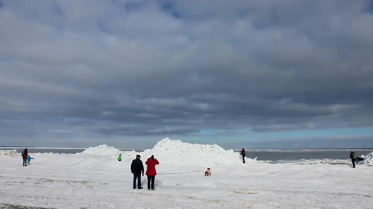 Mega-Wetterphänomen! Eisberge an deutsche Ostseeküste geschwemmt Winter Wunderland in Zempin