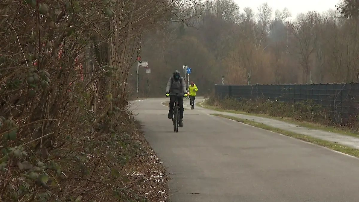 Ausbau der Radschnellwege stockt Keine 20 von 275 Kilometern