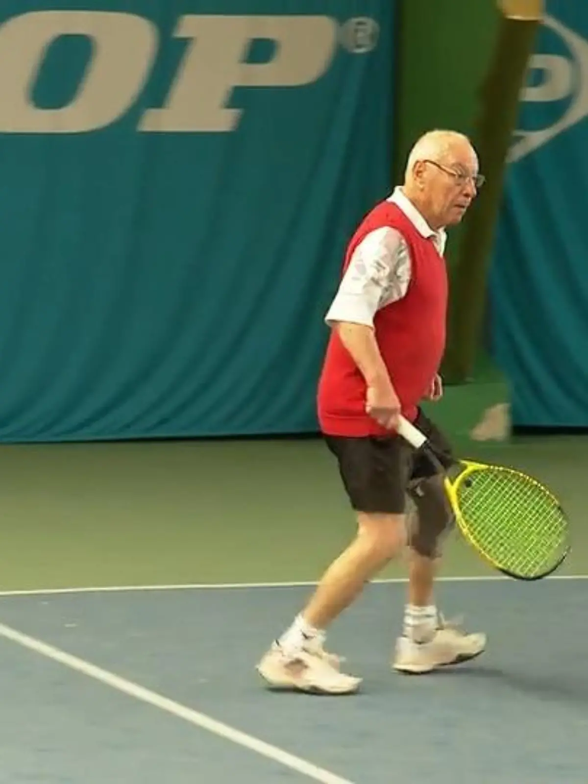Bild zu: "Tennis-Turnier mit 91 Jahren"