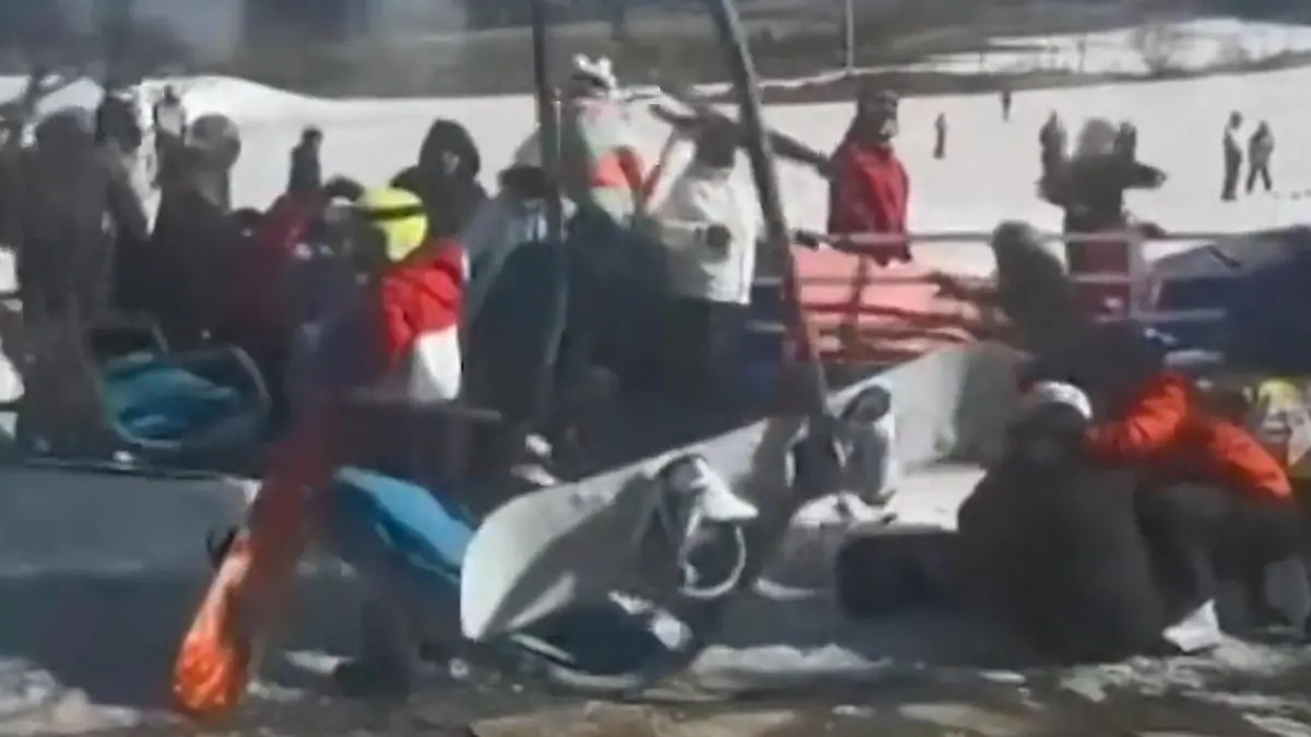 Chaos im Skigebiet! Lift läuft plötzlich rückwärts Personal reagiert sofort