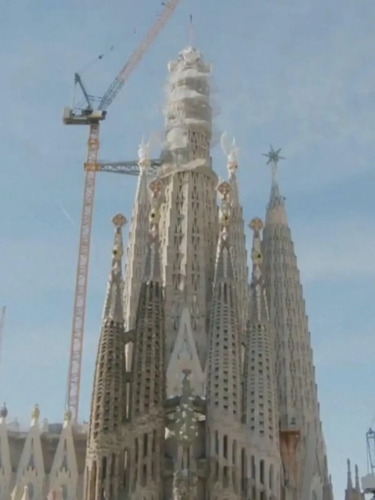 Bild zu: "Sagrada Família jetzt höchste Kirche der Welt – Spitze kommt aus Deutschland!"