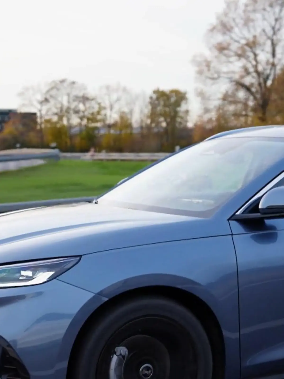 Bild zu: "Bleiben Anni und Alex kurz vor Barcelona liegen?"