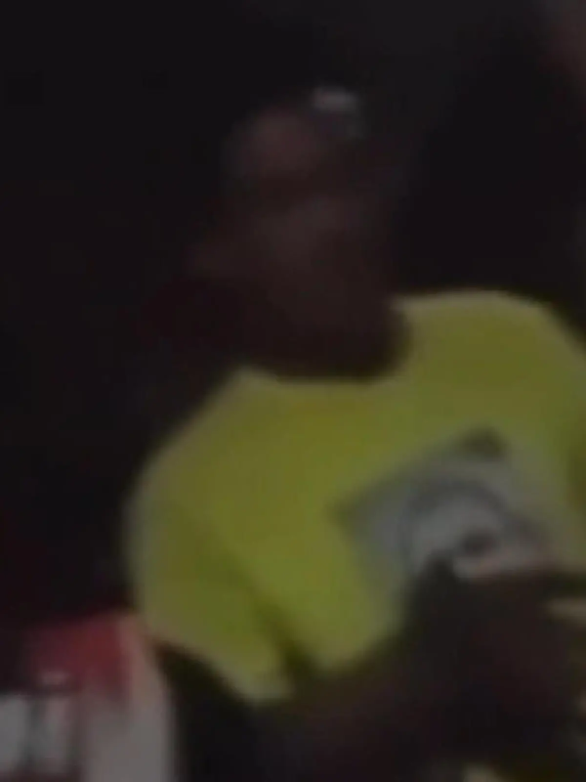 Bild zu: "Sex-Mönch entlarvt? Gleich ZWEI Frauen fetzen sich um heiligen Liebhaber"