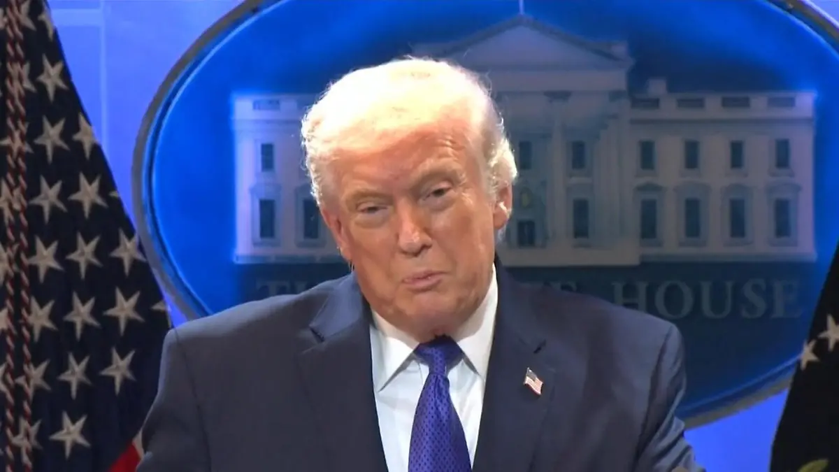 „Herr Präsident, ich würde Sie gerne küssen! ”Wollte ER den Donald Trump abknutschen? „Herr Präsident, ich würde Sie gerne küssen”