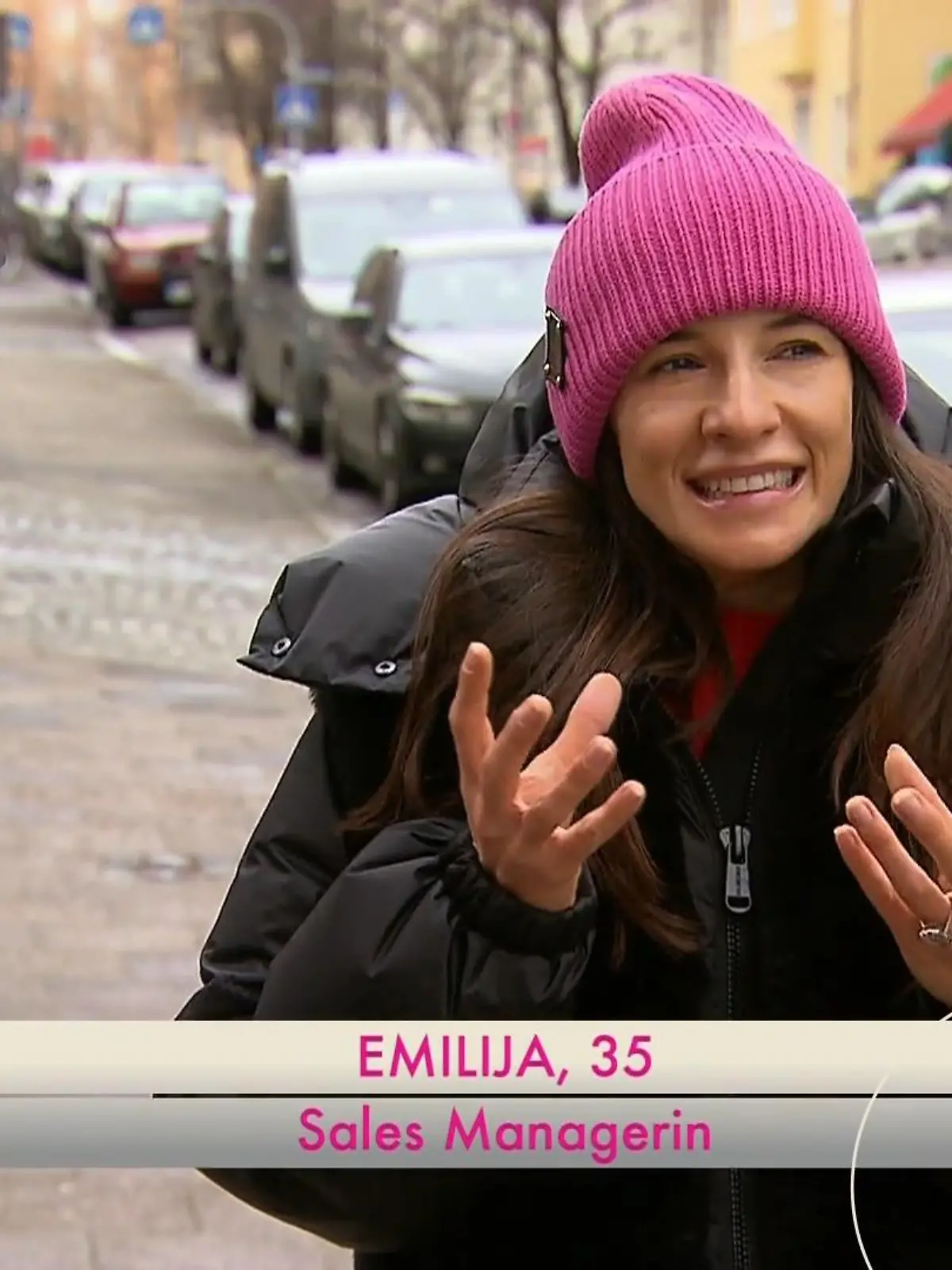 Bild zu: "Emilija wagt den Bridgerton-Look"