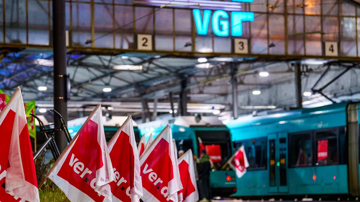 Im ÖPNV wird es wieder zu starken Behinderungen kommen.